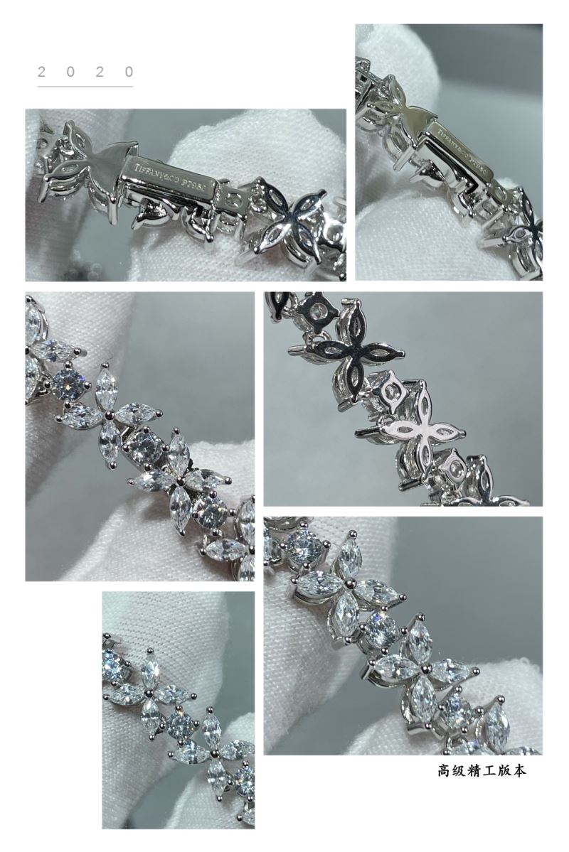 T*f*ny necklaces
